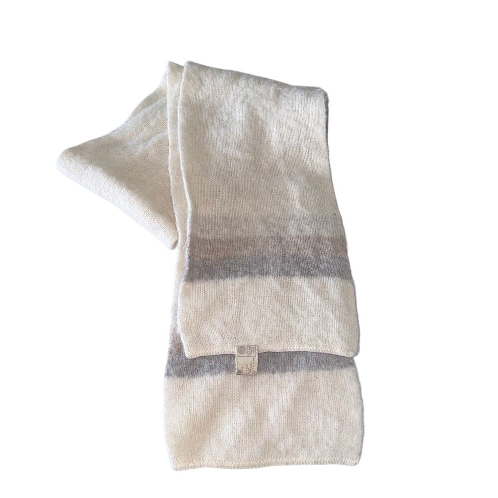 Vintage Hilda LTD 100% pure wool knit scarf made in Iceland cream neutral tones